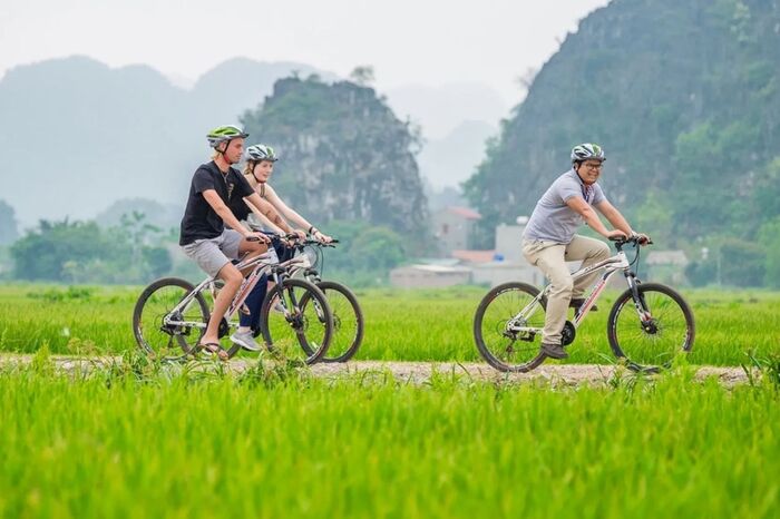 Xu hướng “bike touring” lên ngôi, giới trẻ thích thú khám phá thiên nhiên theo cách riêng